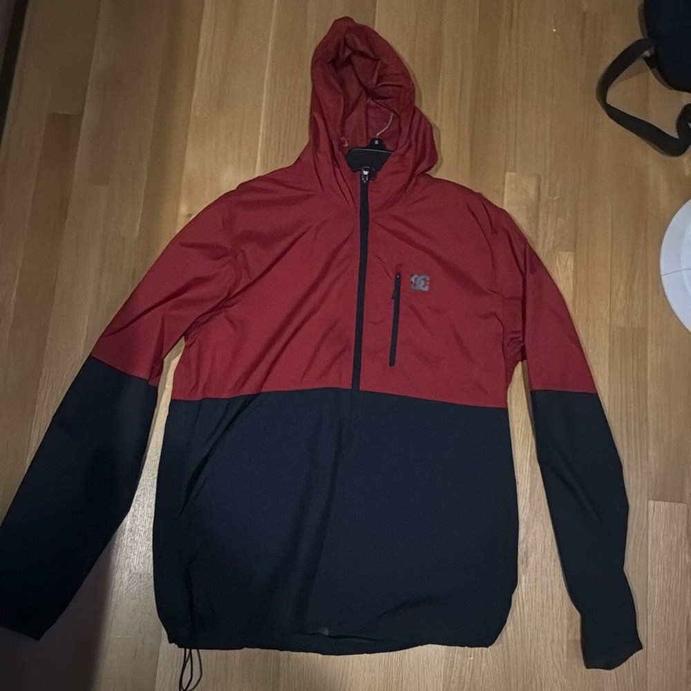 Mens DC Rain Jacket Size Large